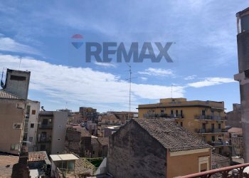 Edificio all\'aperto - Villa via regina bianca
 
115, Catania - foto 49
