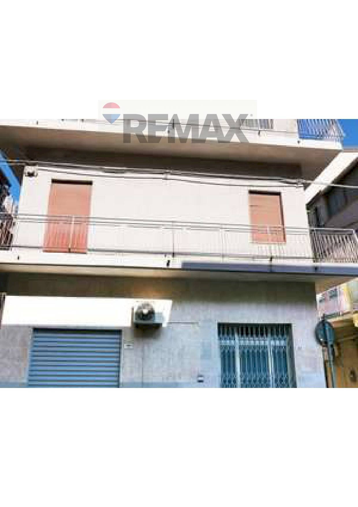 Edificio all\'aperto - Commercial Activity VIA LIGURIA
39, Sant'Agata di Militello - photo 2