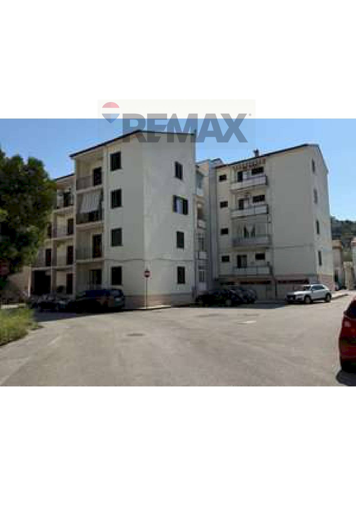 Edificio all\'aperto - Four-room apartment PIAZZA D5
 
SNC, Sant'Agata di Militello - photo 1
