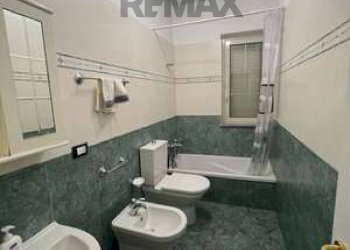 Bagno - Two-room apartment VIA DUCA D'AOSTA
 
21, Acquedolci - photo 4