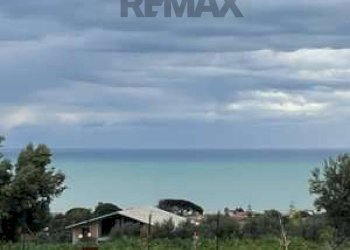 Vista dell\'acqua - Building land c/da oliveto
 
9, Acquedolci - photo 4