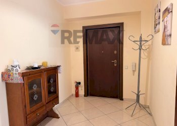 Hall / corridoio - Four-room apartment VIA TAORMINA
 
8, Gaggi - photo 3