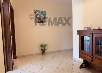 Soggiorno - Four-room apartment VIA TAORMINA
 
8, Gaggi - photo 4