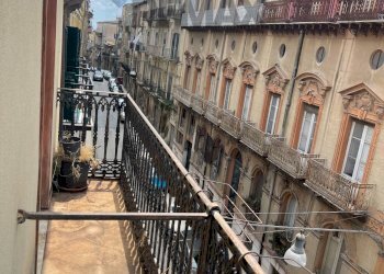Balcone - Appartamento Via Suterese
 
6, Caltanissetta - foto 2