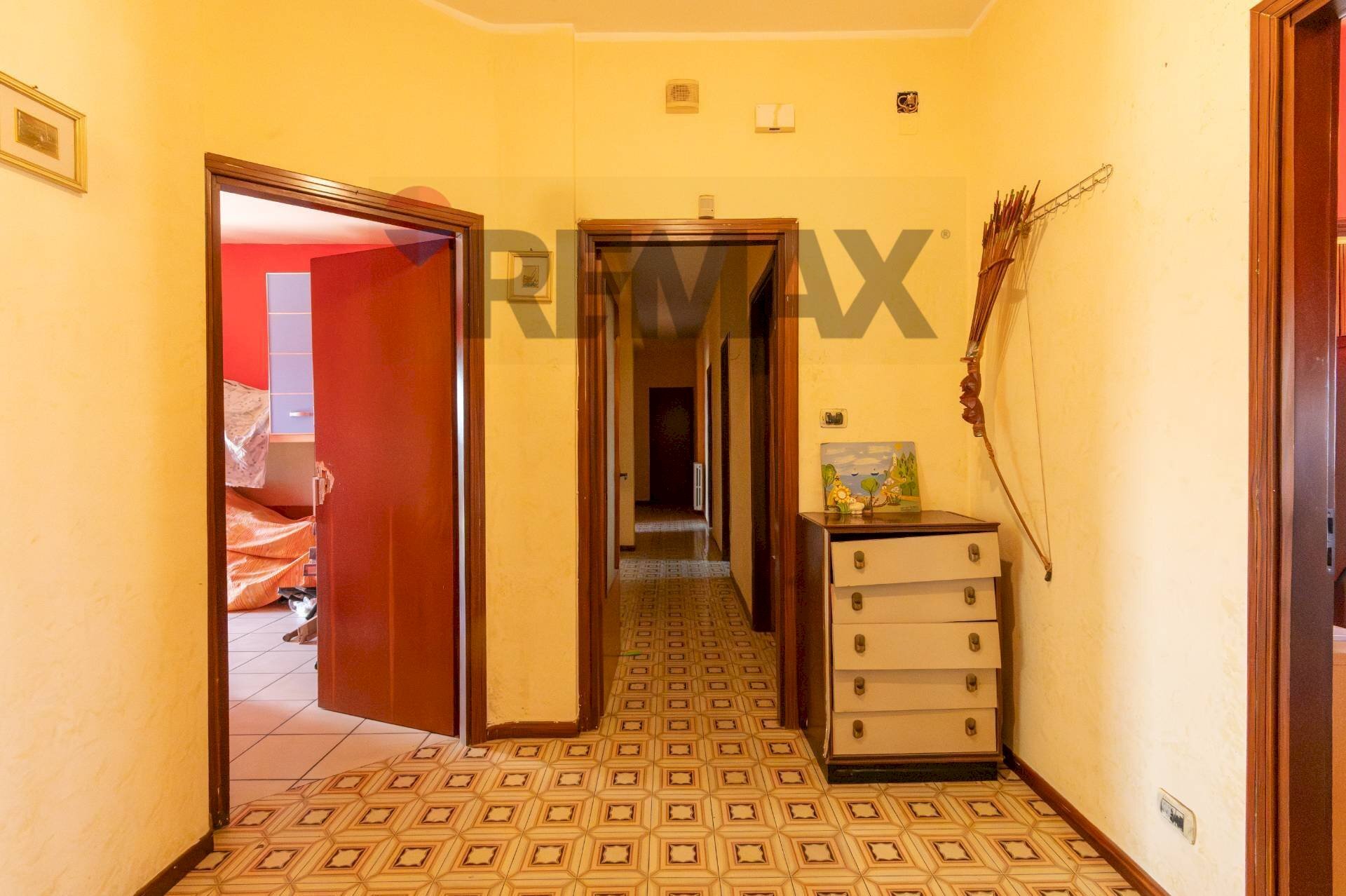 Hall / corridoio - Apartment Corso Vittorio Emanuele
514, Floridia - photo 2