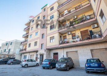 Edificio all\'aperto - Apartment Corso Vittorio Emanuele
 
514, Floridia - photo 1