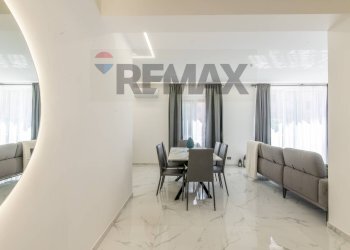 Sala da pranzo - Quadrilocale Via Peppino Impastato
 
3, Siracusa - foto 7