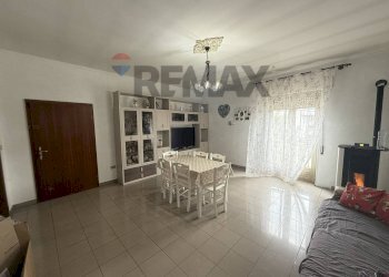 Sala da pranzo - Trilocale VIA GUGLIELMO MARCONI
118, San Nicandro Garganico - foto 1