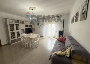 Sala da pranzo - Trilocale VIA GUGLIELMO MARCONI
118, San Nicandro Garganico - foto 7