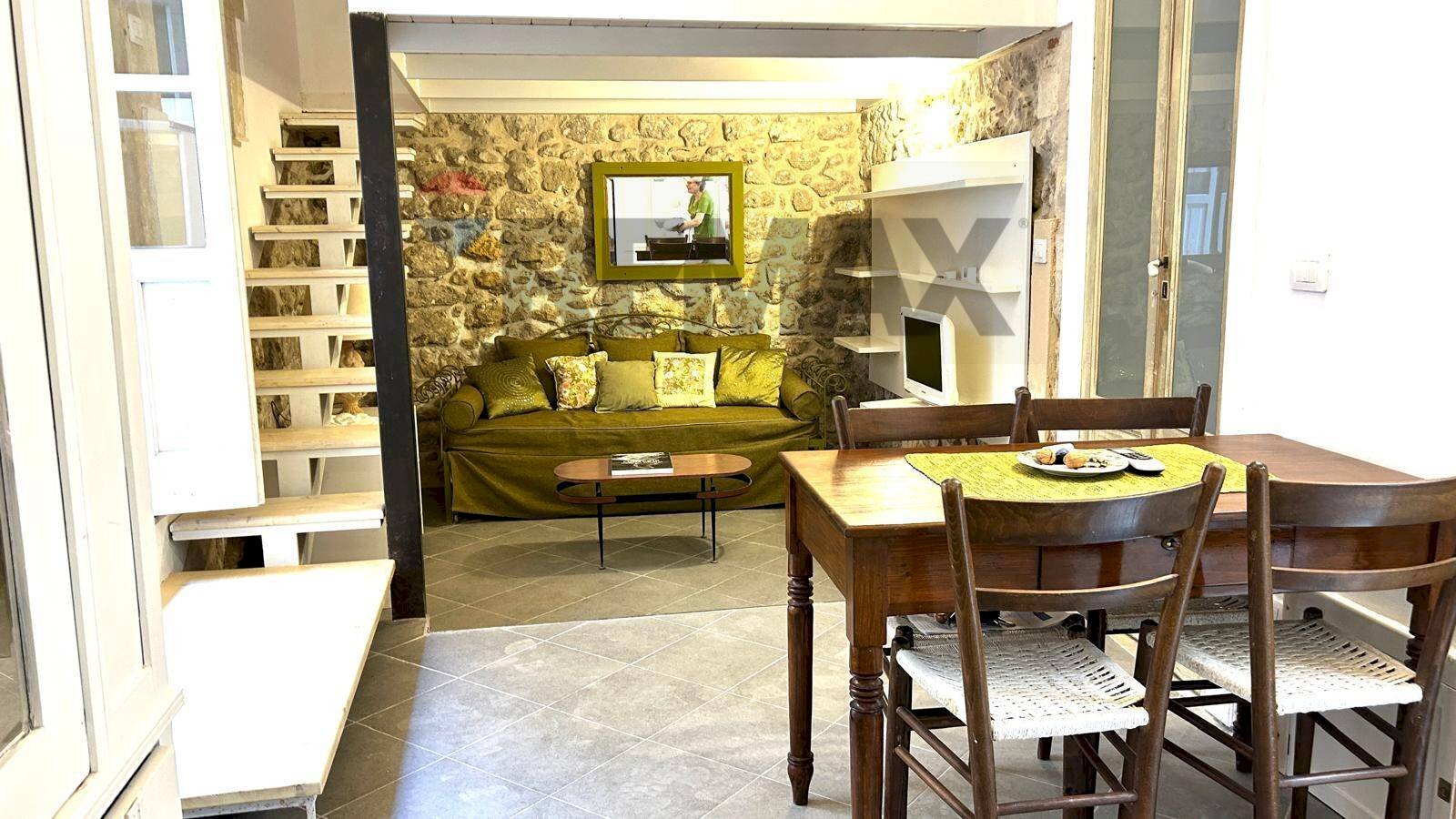 Sala da pranzo - Casa indipendente LARGO DELLA GANCIA
 
2, Siracusa - foto 3