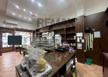 Locale - Locale Commerciale via Roma, Caserta - foto 4