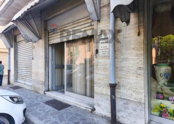 Edificio all\'aperto - Shop Cairo Montenotte - photo 28