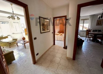 Hall / corridoio - Casa indipendente Via Michelino Pippo
 
42, Stella - foto 14