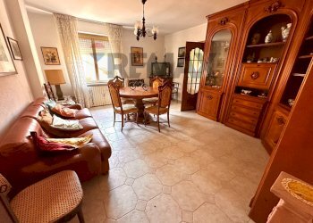 Sala da pranzo - Casa indipendente Via Michelino Pippo
 
42, Stella - foto 21