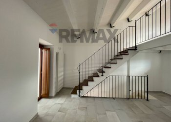 Scale - Casa semi indipendente Via degli Spagnoli
 
10C, L'Aquila - foto 10