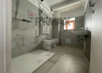 Bagno - Casa semi indipendente Via degli Spagnoli
 
10C, L'Aquila - foto 17