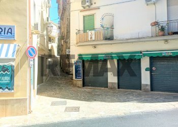 Edificio all\'aperto - Quadrilocale Vico Cammarano
 
snc, Ascea - foto 21