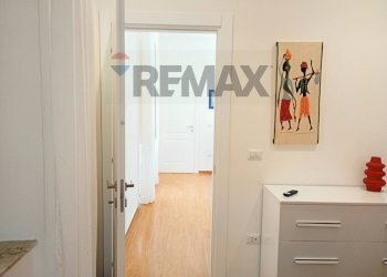 Hall / corridoio - Three-room apartment Corso Vittorio Emanuele, Napoli - photo 7