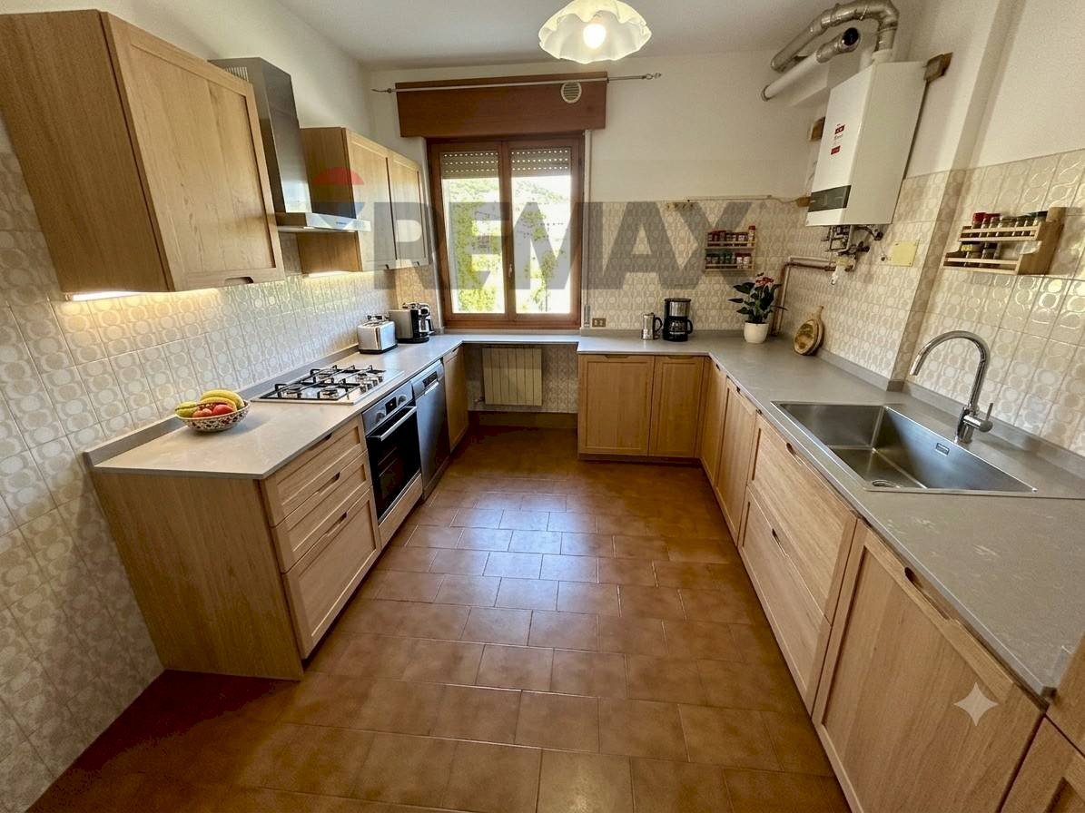 Cucina - Quadrilocale Sovere - foto 2