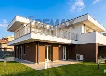 Casa all\'aperto - Villa VIA PALMA IL VECCHIO, Bonate Sotto - foto 2