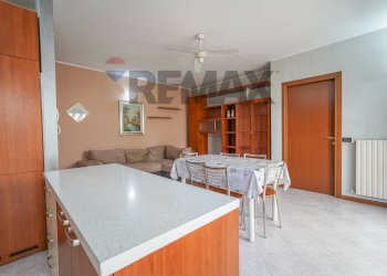 Sala da pranzo - Four-room apartment Via Trento
 
14, Dalmine - photo 37