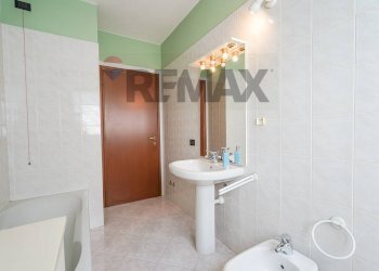 Bagno - Four-room apartment Via Trento
 
14, Dalmine - photo 40