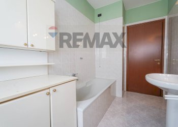 Bagno - Four-room apartment Via Trento
 
14, Dalmine - photo 41