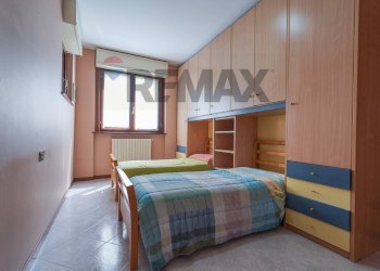 Camera / camera da letto - Four-room apartment Via Trento
 
14, Dalmine - photo 44