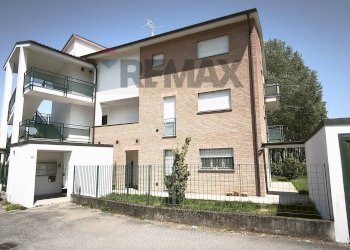 Edificio all\'aperto - Trilocale Via Biagi
10, San Martino Siccomario - foto 1