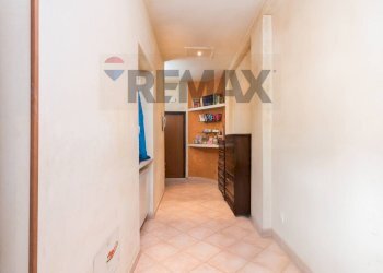 Hall / corridoio - Trilocale Via Sartena
18, Roma - foto 5