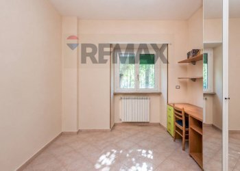Stanza vuota - Trilocale Via Sartena
18, Roma - foto 16