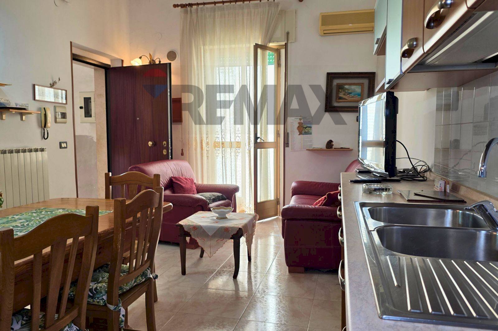 Sala da pranzo - Appartamento Via Gorizia
 
3, Vieste - foto 1