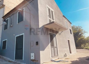 Casa all\'aperto - Semi-detached house Solopaca - photo 1