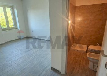 Bagno - Semi-detached house Solopaca - photo 7