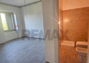 Bagno - Semi-detached house Solopaca - photo 11