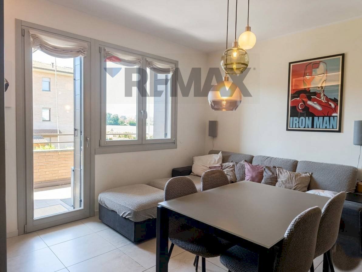 Sala da pranzo - Trilocale Strada Santa Margherita
 
41, Fidenza - foto 1