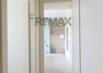 Hall / corridoio - Three-room apartment Strada Santa Margherita
 
41, Fidenza - photo 16