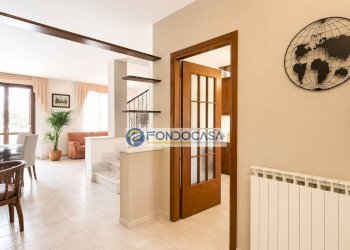 Ingresso - Terraced Villa via spondarella, Carrara - photo 2