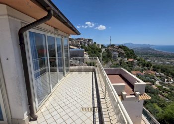 Balcone - Three-room apartment VIA CAPO LA PORTA
 
12, Formia - photo 4
