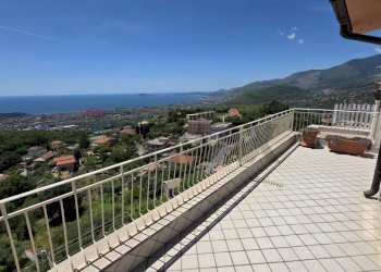 Balcone - Three-room apartment VIA CAPO LA PORTA
 
12, Formia - photo 6