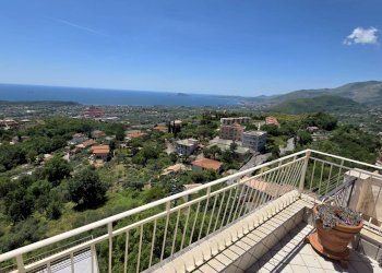 Balcone - Three-room apartment VIA CAPO LA PORTA
 
12, Formia - photo 7