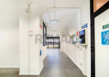 corridoio - Office Via Tintoretto
10, Cologno Monzese - photo 18