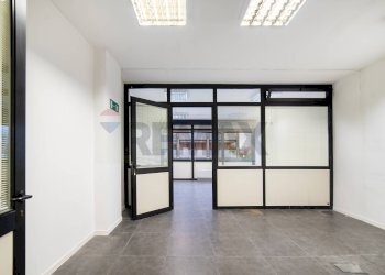 ufficcio - Office Via Tintoretto
10, Cologno Monzese - photo 20
