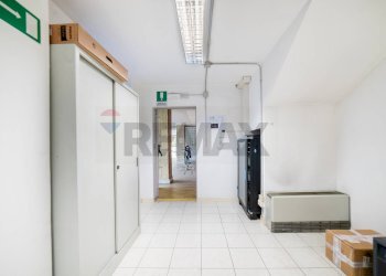 RIPOSTIGLIO - Office Via Tintoretto
10, Cologno Monzese - photo 50