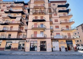 Edificio all\'aperto - Appartamento Via Oreto
 
321, Palermo - foto 2