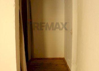 Hall / corridoio - Commercial Premises Via San Carlo
16, Reggio nell'Emilia - photo 7