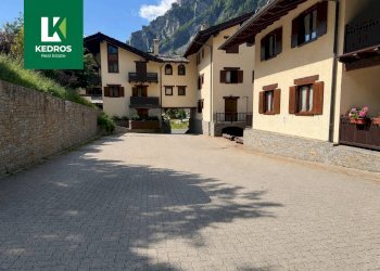 Foto 18 - Quadrilocale Strada Larzey Entreves
 
46, Courmayeur - foto 18