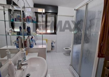 Bagno - Appartamento via salvador allende
 
8, Vergiate - foto 19