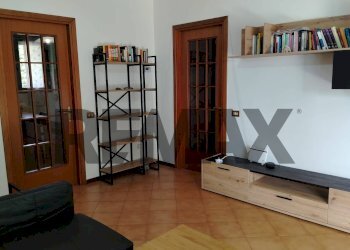 Soggiorno - Three-room apartment via salvador allende
 
8, Vergiate - photo 11