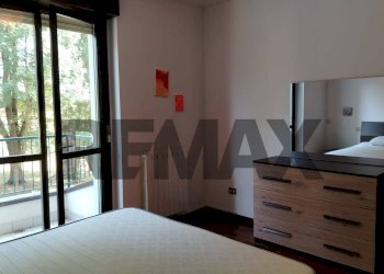 Camera / camera da letto - Three-room apartment via salvador allende
 
8, Vergiate - photo 22